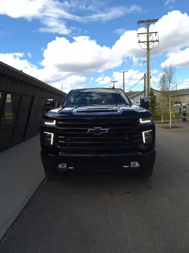 2023 high country duramax - Photo 2
