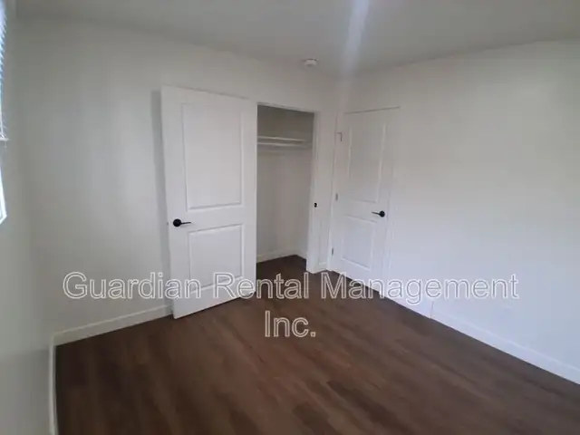 2 Bed, 1 Bath, Semi-Detached Home - 577 Syndicate Ave S- $2200/m - Photo 9