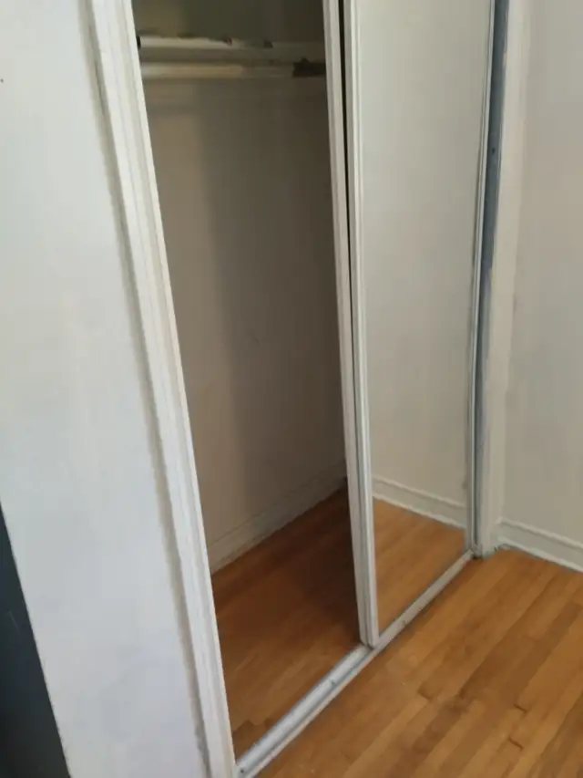 A room for rent at St Clair and Keele for male professional - Photo 2