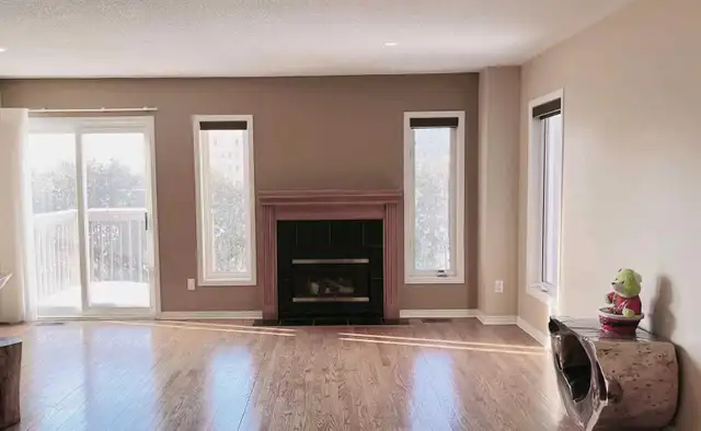 Rooms for Rent in a 4-Bedroom House Near TOH/CHEO ($745/month) - Photo 4