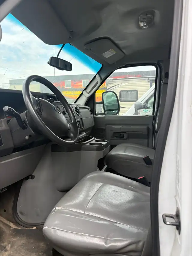 2014 Ford Econoline Cutaway E-350 Super Duty 138' SRW - Photo 10