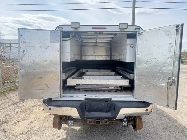 2017 Ford Super Duty F-350 SRW 4WD Crew Cab 176' XL - Photo 5