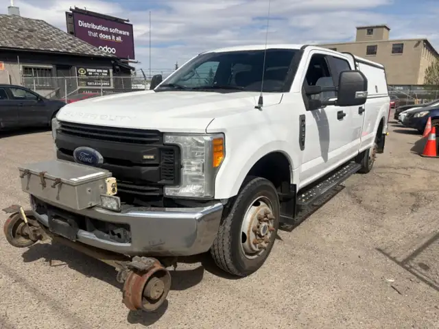 2017 Ford Super Duty F-350 SRW 4WD Crew Cab 176' XL - Photo 8