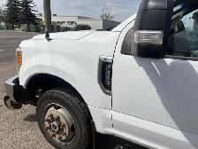 2017 Ford Super Duty F-350 SRW 4WD Crew Cab 176' XL - Photo 9