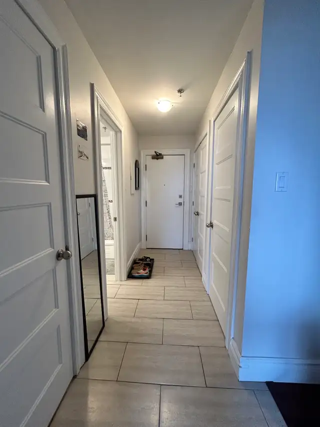 AVAILABLE June 1st - North End - 1 Bedroom Apartment - Photo 7