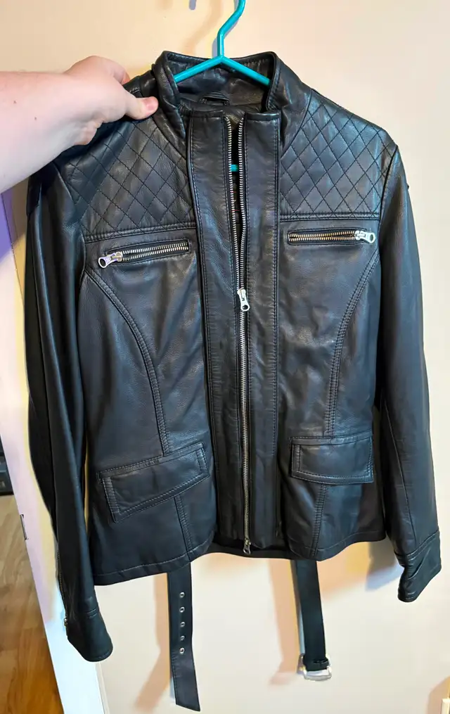 Women’s leather jacket