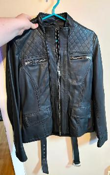 Women’s leather jacket