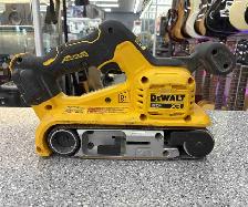 Dewalt DCW220 20V Belt Sander