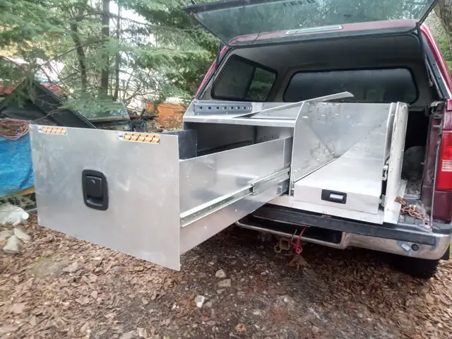 Equipment/Tool Storage Unit - Photo 3