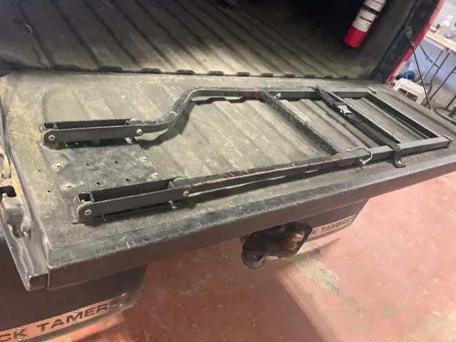 2011 GMC LML Duramax SRW 76B tow pack long box - Photo 6