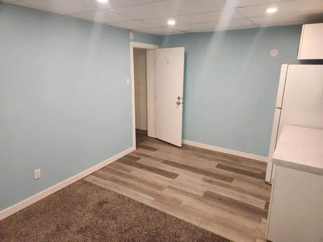 A Private Room For Rent  in RED Deer, Prime Location. $600 - Photo 4