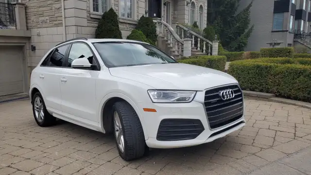 2018 Audi Q3 Quatro Komfort TFSI. Excellent Condition