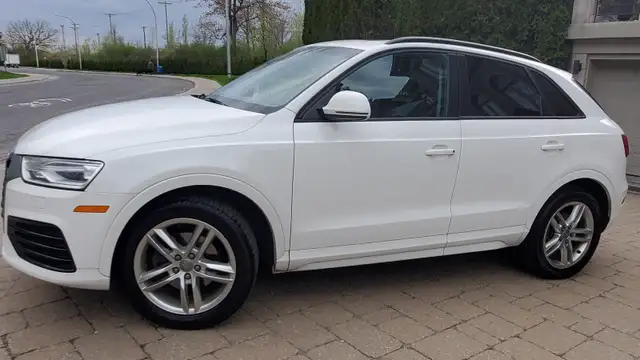 2018 Audi Q3 Quatro Komfort TFSI. Excellent Condition - Photo 2
