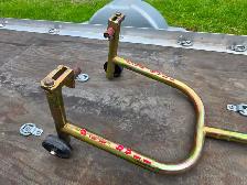 Pit Bull Motorcycle Under The Swingarm Rear Wheel Racing Stand