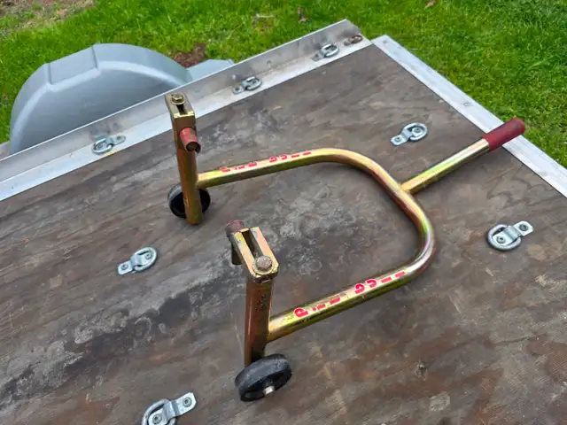 Pit Bull Motorcycle Under The Swingarm Rear Wheel Racing Stand - Photo 3