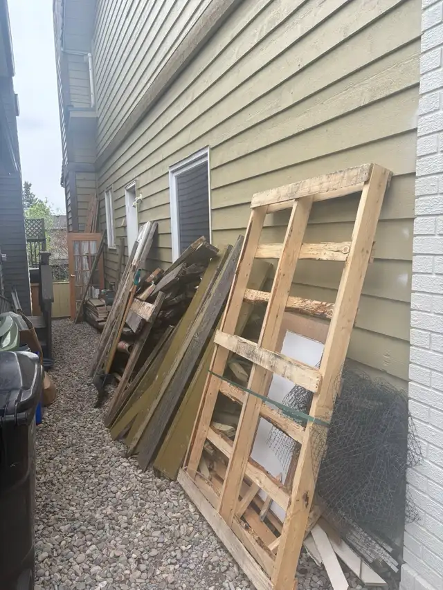 Same Day Junk Removal Calgary (Cheap) - Photo 4