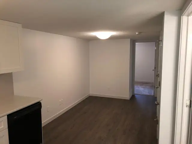 Rent! NEW SPACIOUS TWO (2) BEDROOMS BASEMENT LEGAL SUITE. - Photo 5