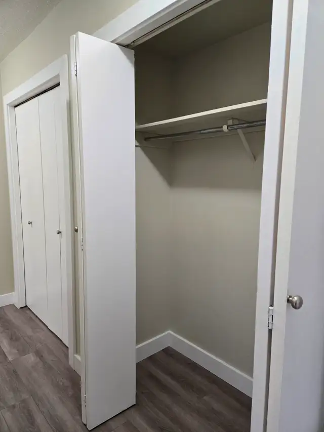 2-BEDROOM COZY • QUIET • PET-FRIENDLY - Photo 6