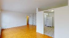 2 Bedroom 1 Bath - June 1st - Steps to uOttawa and the Market - Photo 2