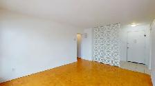2 Bedroom 1 Bath - June 1st - Steps to uOttawa and the Market - Photo 3
