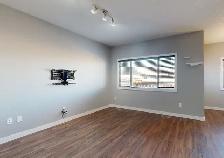 #8571 - 3 Bed/2.5 Bath Duplex in Westgate w/ Central AC! $2500 - Photo 5