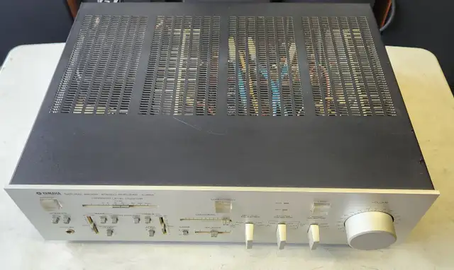 YAMAHA A-960 STEREO INTEGRATED AMPLIFIER - Photo 2