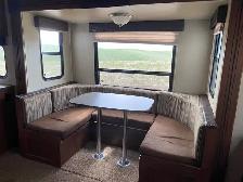 Heartland , 2013 Sundance 5 th wheel camper - Photo 4