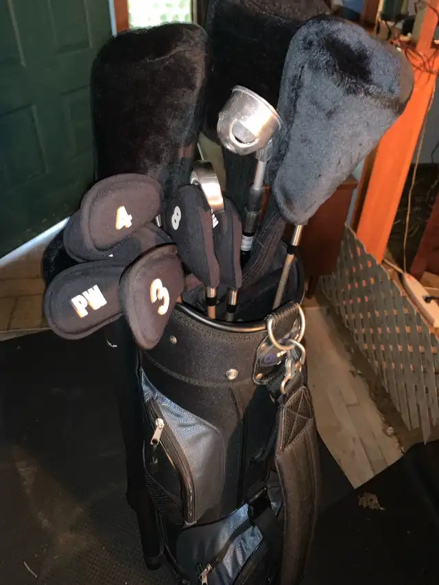 Mens Beginner Golf Club set and bag with balls. - Photo 3