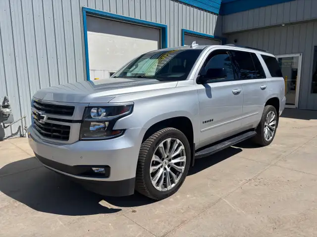 2019 Chevrolet Tahoe Premier - Photo 2