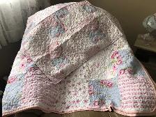 Beautiful Queen size blanket for sale with 2 pillow shams
