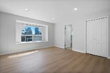 Elegant 5-Bedroom Home in South Slope | Panoramic Views   Garden - Photo 3