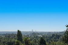 Elegant 5-Bedroom Home in South Slope | Panoramic Views   Garden - Photo 19