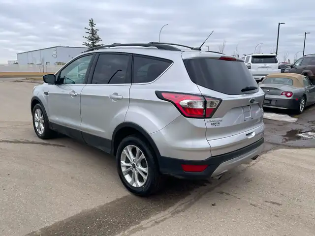 2017 Ford escape SE AWD 2.0L Turbocharged - Photo 5