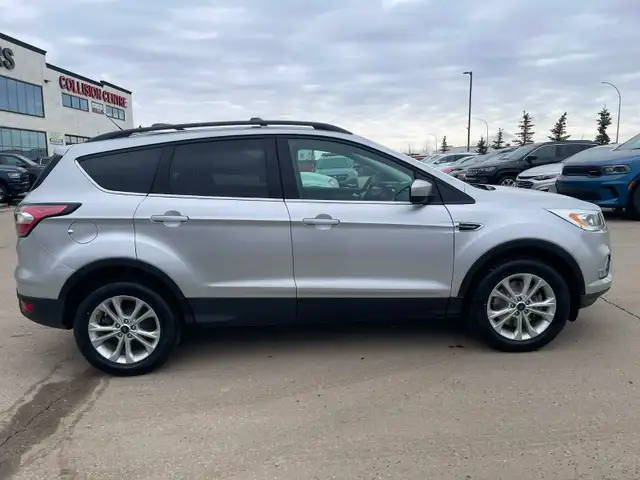 2017 Ford escape SE AWD 2.0L Turbocharged - Photo 8