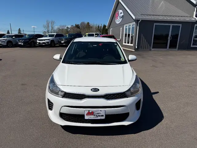 2018 Kia RIO - Photo 2