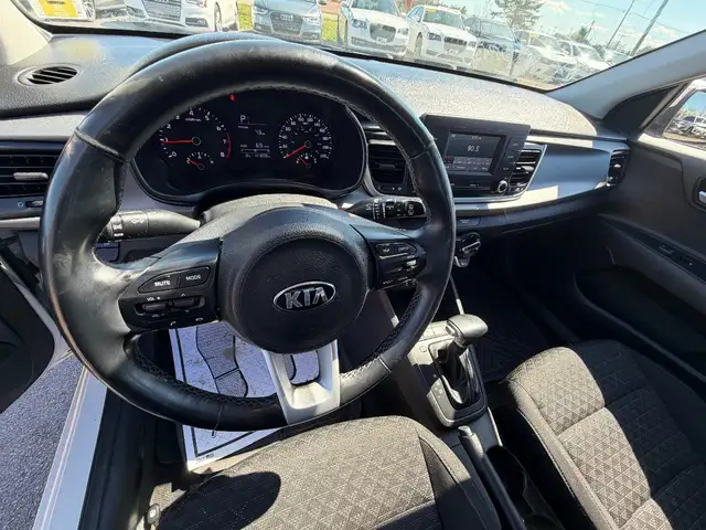 2018 Kia RIO - Photo 22