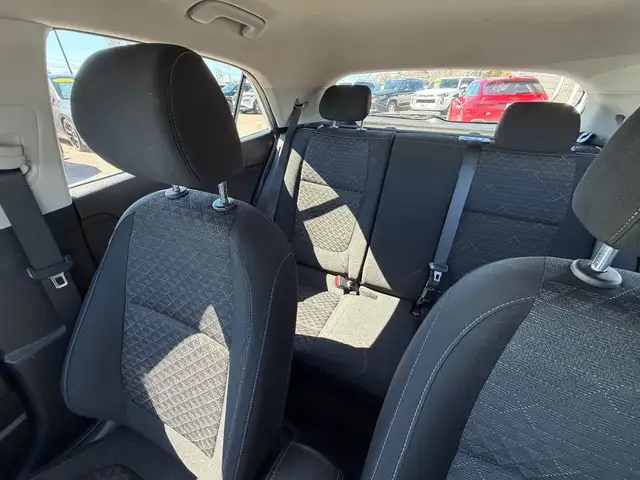 2018 Kia RIO - Photo 23