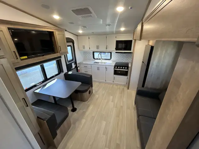 2024 Arcadia 21SRK COMPACT 5TH WHEEL, TANDEM TOWABLE, STORAGE - Photo 6