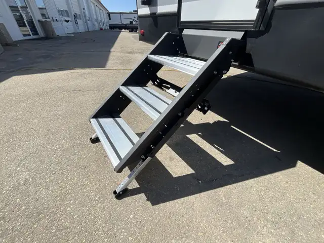 2024 Arcadia 21SRK COMPACT 5TH WHEEL, TANDEM TOWABLE, STORAGE - Photo 9