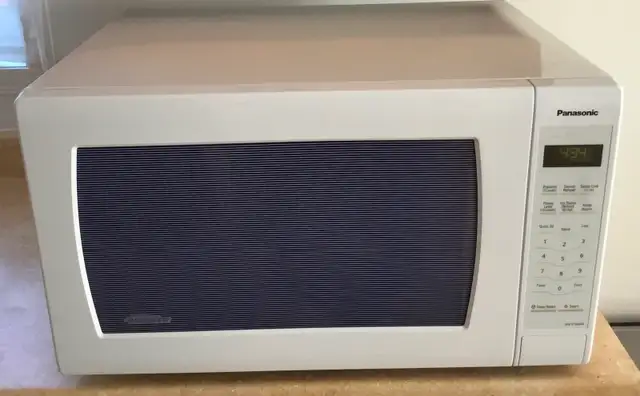 Micro-ondes grande capacité - Photo 2