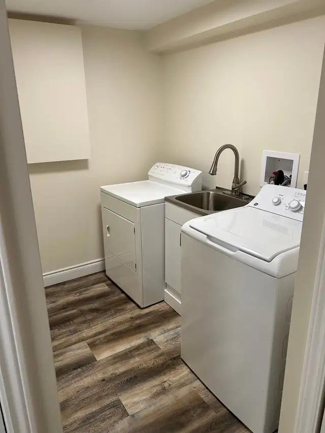 Quiet basement suite Cambridge - Photo 4