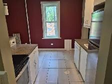 2 bedroom $1195 - Photo 3