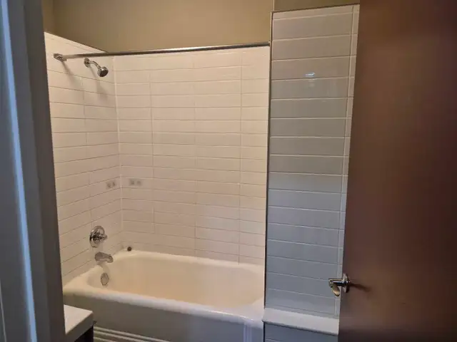 2 bedroom $1195 - Photo 4