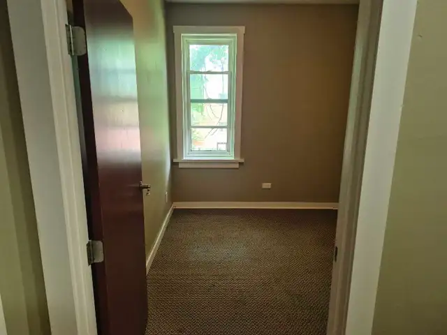 2 bedroom $1195 - Photo 6