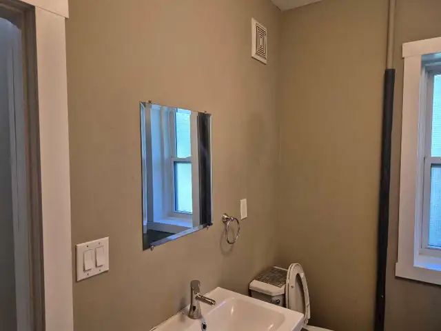 2 bedroom $1195 - Photo 8