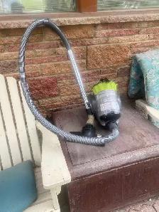 Hoover vacuum
