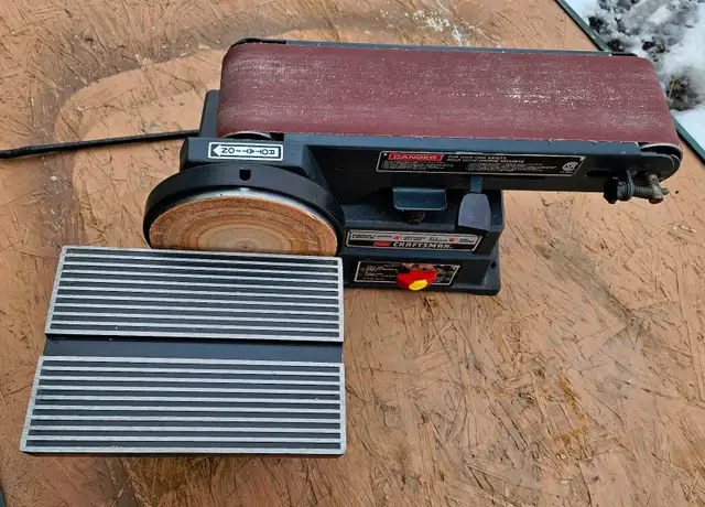 Belt Sander - Photo 2
