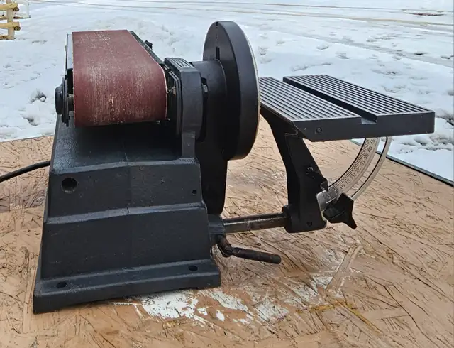 Belt Sander - Photo 3