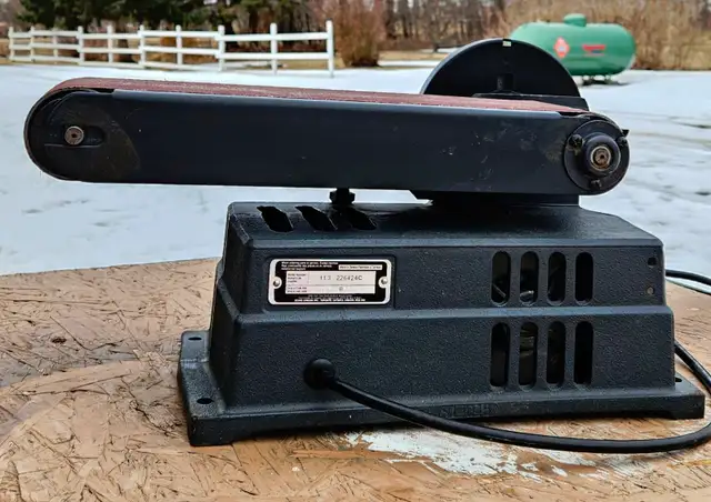 Belt Sander - Photo 4