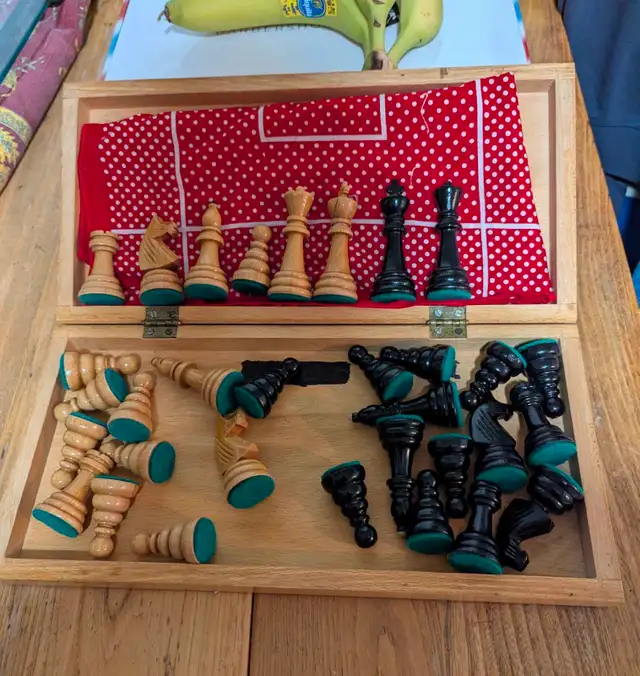 JEU  ÉCHEC  BOIS - Photo 2